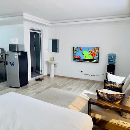Abby Studio Riverside Apartment With Swimming Pool نانيوكي المظهر الخارجي الصورة
